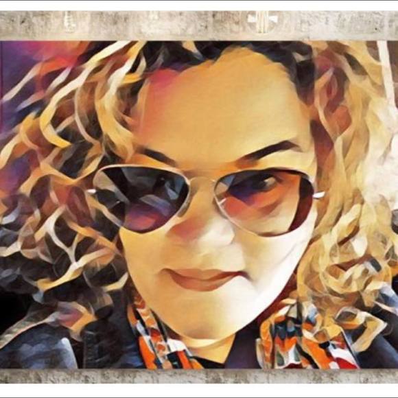 Meet your Posher, Stacy - Picture 1 of 1